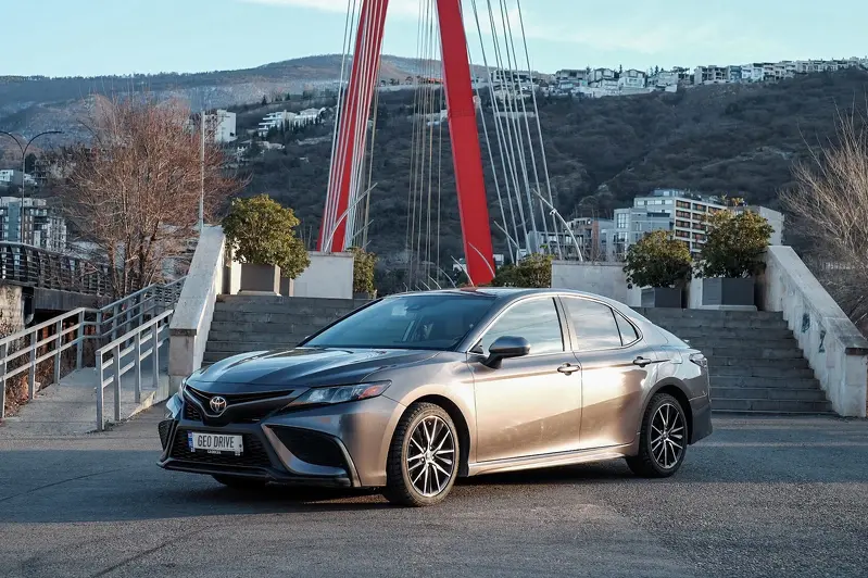 Toyota Camry (item. 1)