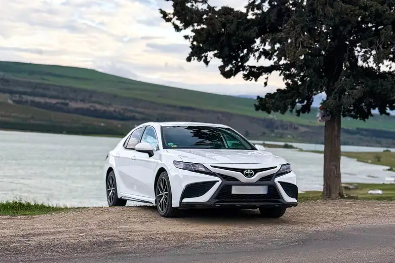 Toyota Camry (item. 2)