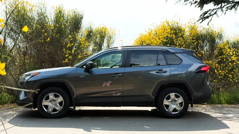 Toyota RAV4 4×4 2021 (item. 1)